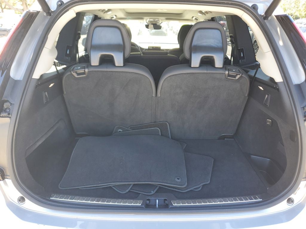 2025 Volvo XC90 2025.5 Plus Certified 1-Owner