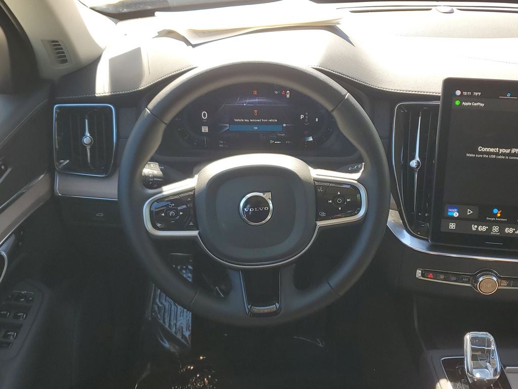 2025 Volvo XC90 2025.5 Plus Certified 1-Owner