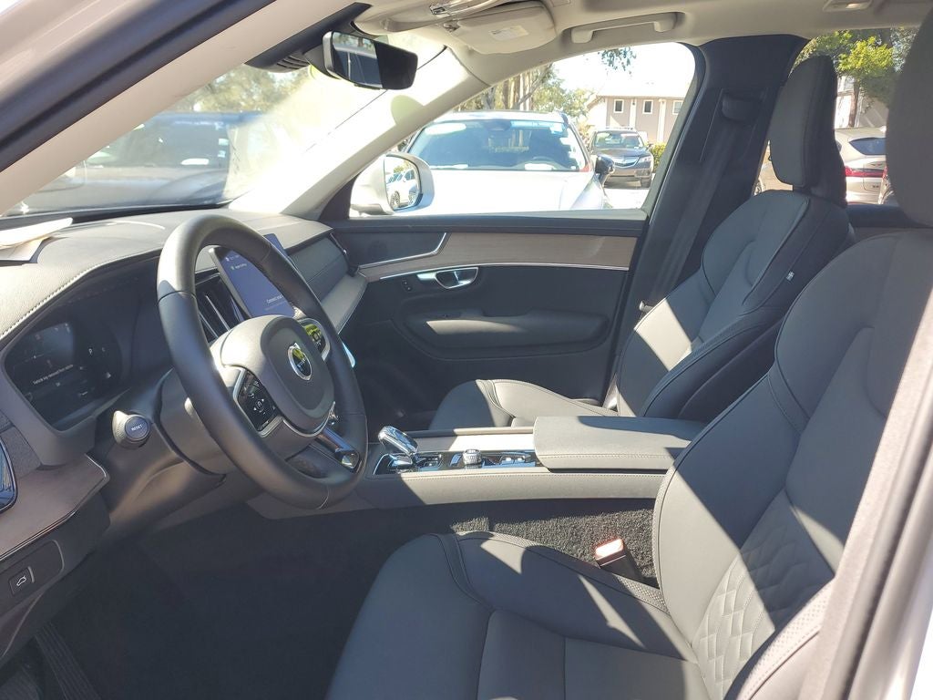 2025 Volvo XC90 2025.5 Plus Certified 1-Owner
