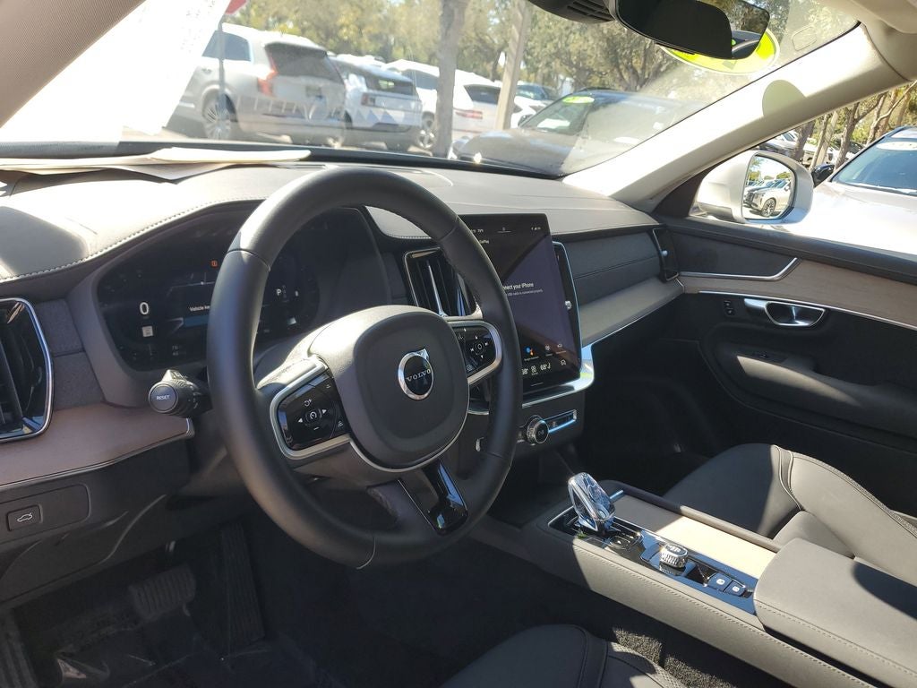 2025 Volvo XC90 2025.5 Plus Certified 1-Owner