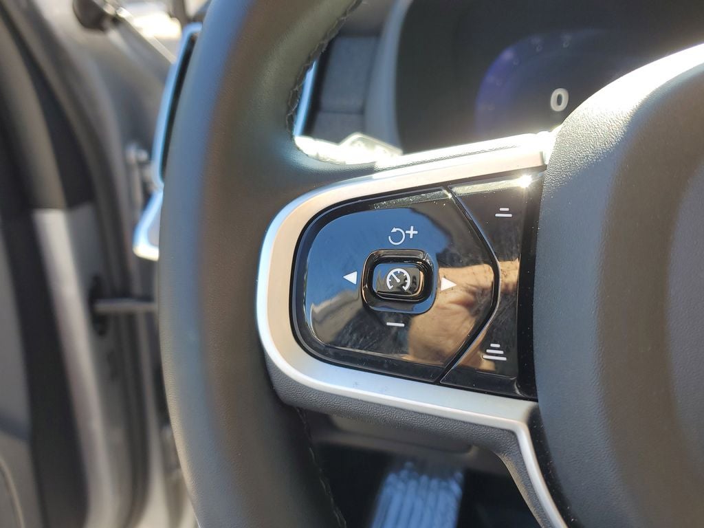 2025 Volvo XC90 2025.5 Plus Certified 1-Owner