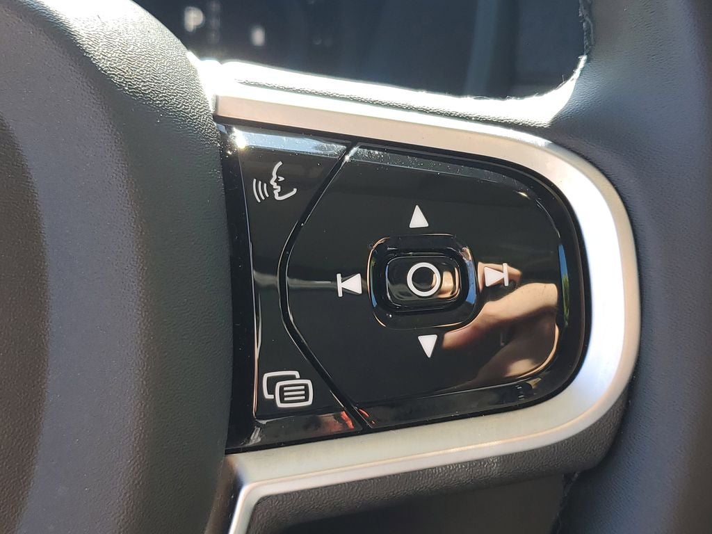 2025 Volvo XC90 2025.5 Plus Certified 1-Owner