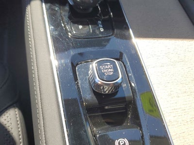 2025 Volvo XC90 2025.5 Plus Certified 1-Owner