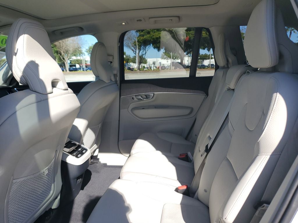 2024 Volvo XC90 Core Bright Theme