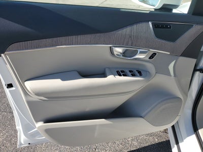 2024 Volvo XC90 Core Bright Theme