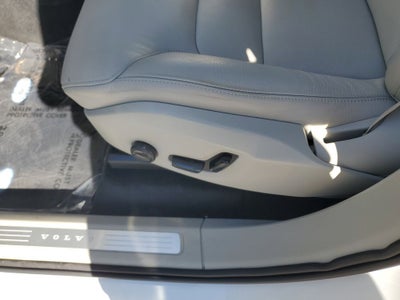 2024 Volvo XC90 Core Bright Theme