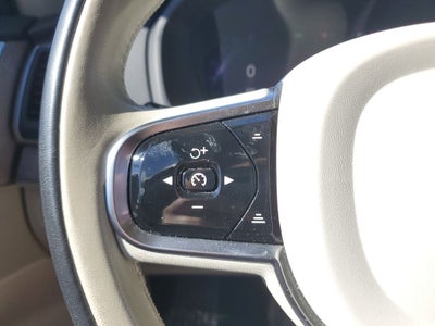 2024 Volvo XC90 Core Bright Theme