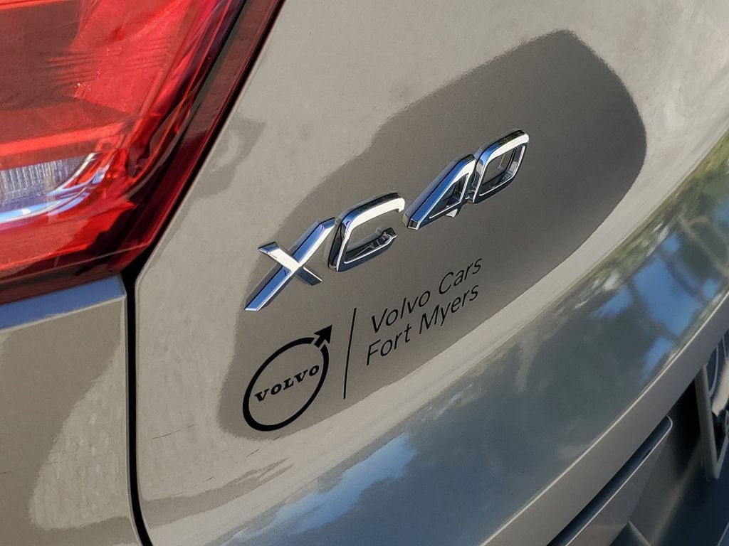2022 Volvo XC40 Inscription