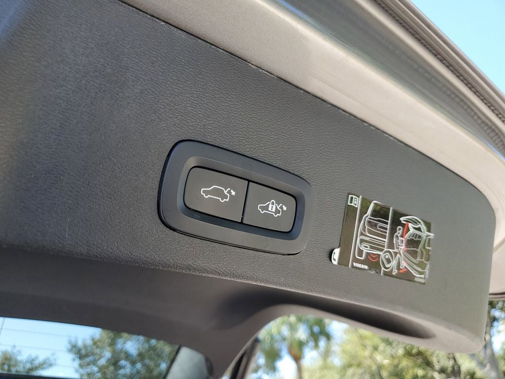 2022 Volvo XC40 Inscription