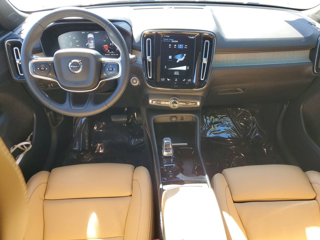 2022 Volvo XC40 Inscription