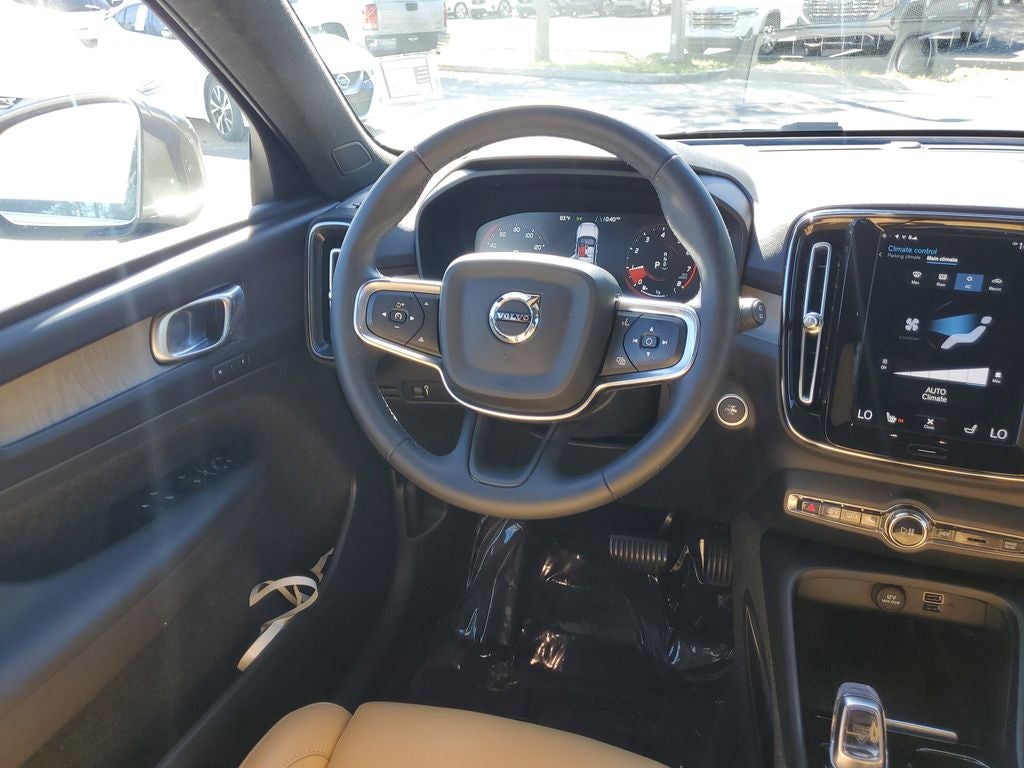 2022 Volvo XC40 Inscription