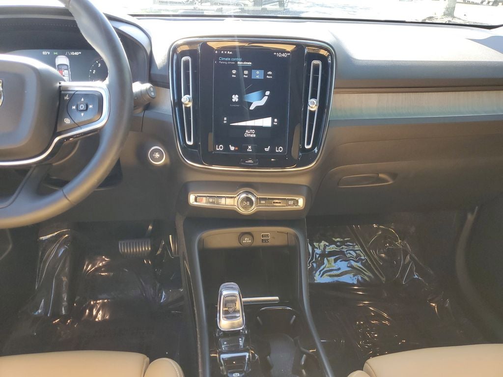 2022 Volvo XC40 Inscription