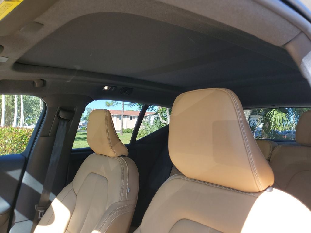 2022 Volvo XC40 Inscription