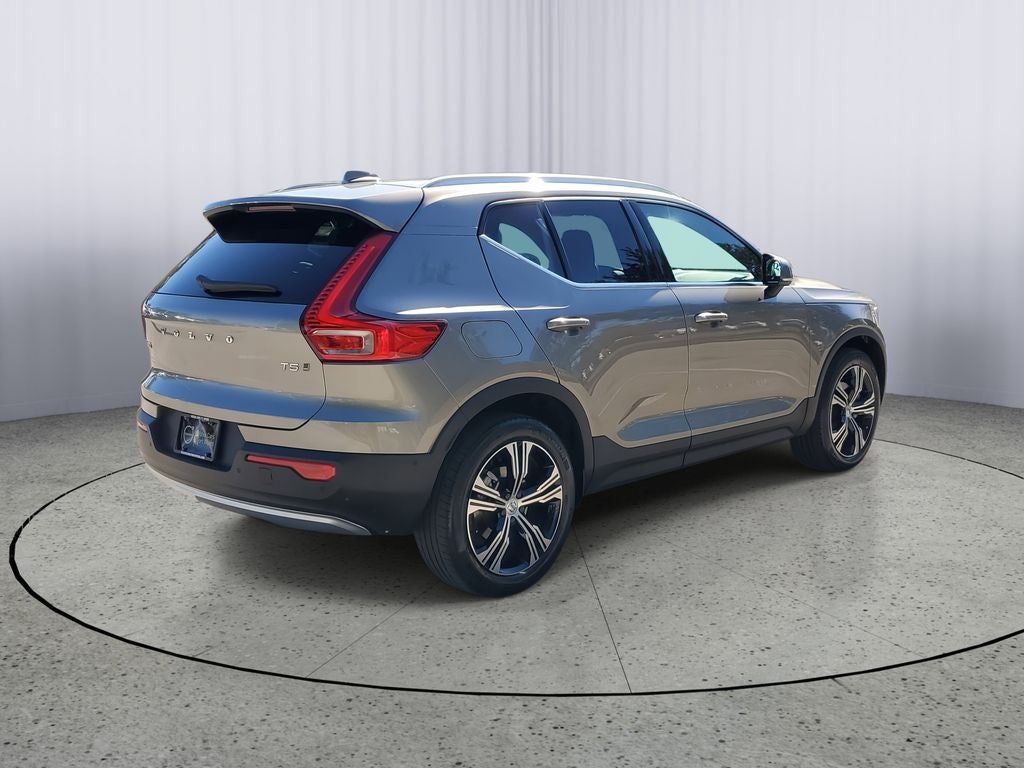 2022 Volvo XC40 Inscription