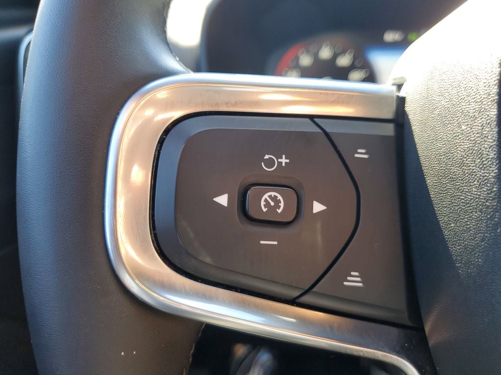 2022 Volvo XC40 Inscription