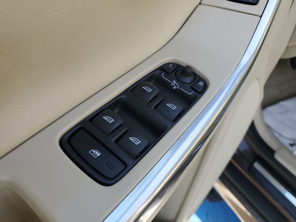 2015 Volvo XC60 T5 Premier