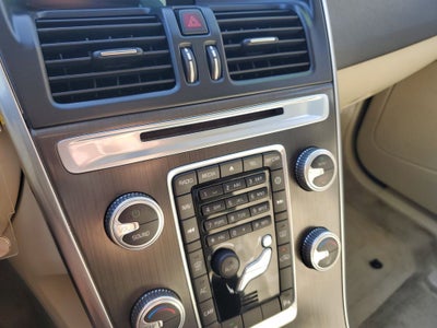 2015 Volvo XC60 T5 Premier