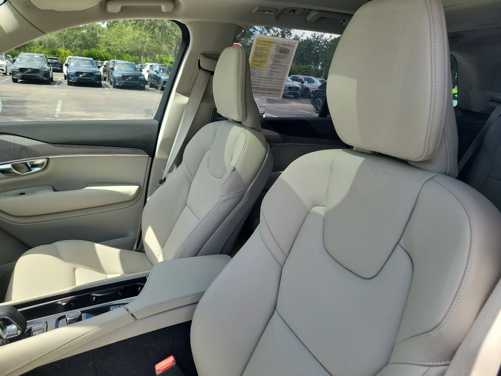 2024 Volvo XC90 Plus