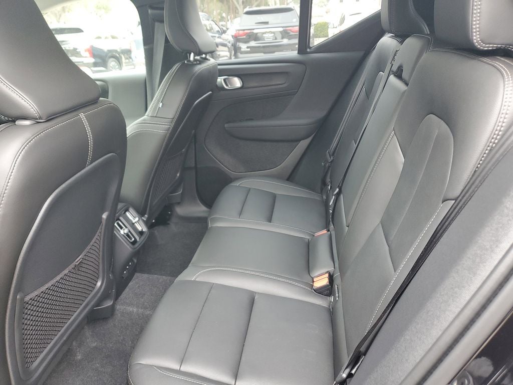 2026 Volvo XC40 Plus