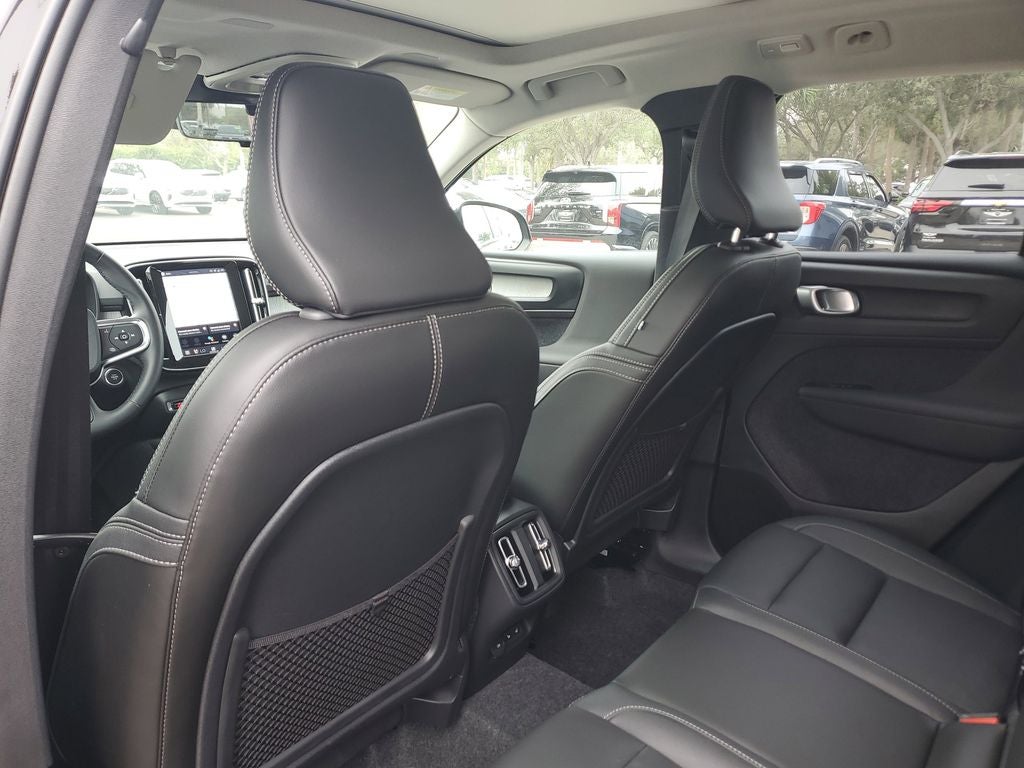 2026 Volvo XC40 Plus