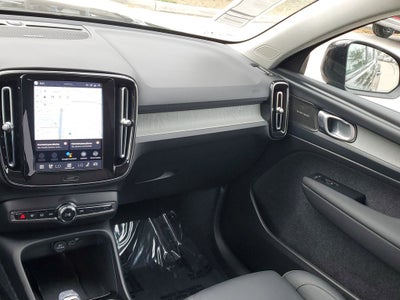 2026 Volvo XC40 Plus