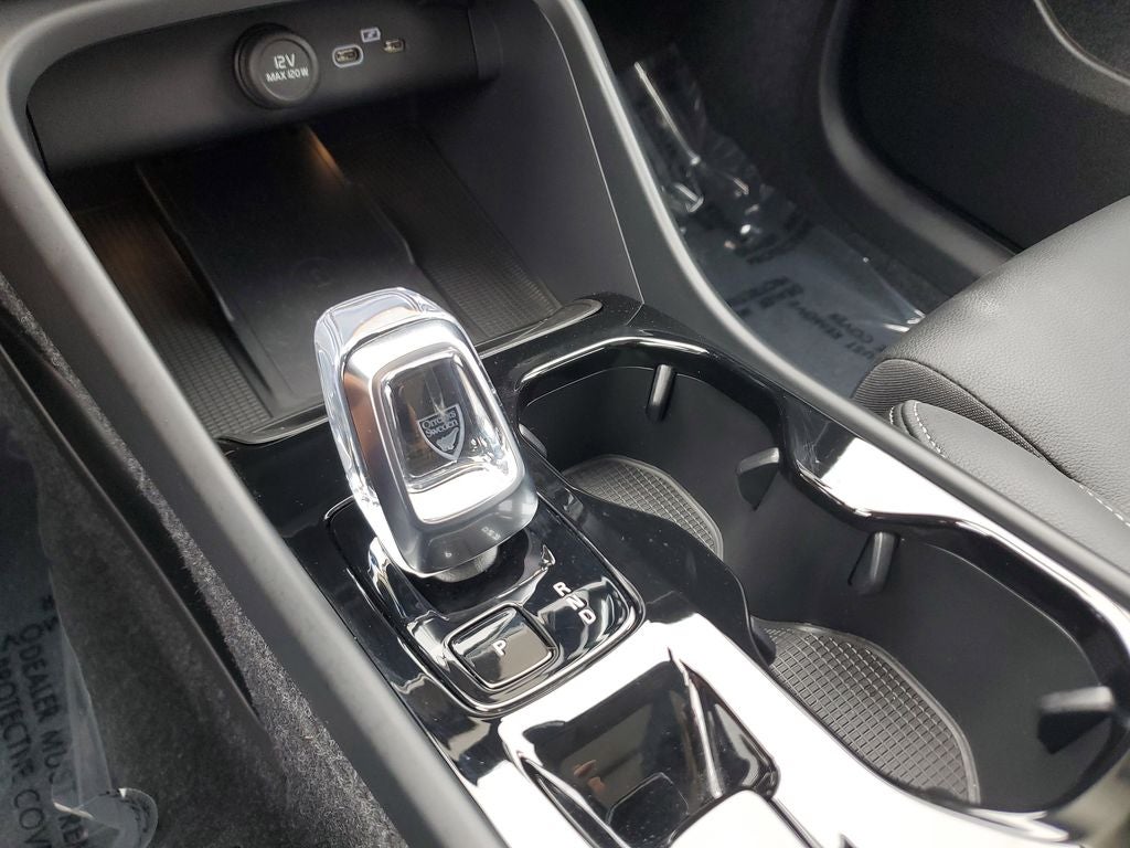 2026 Volvo XC40 Plus