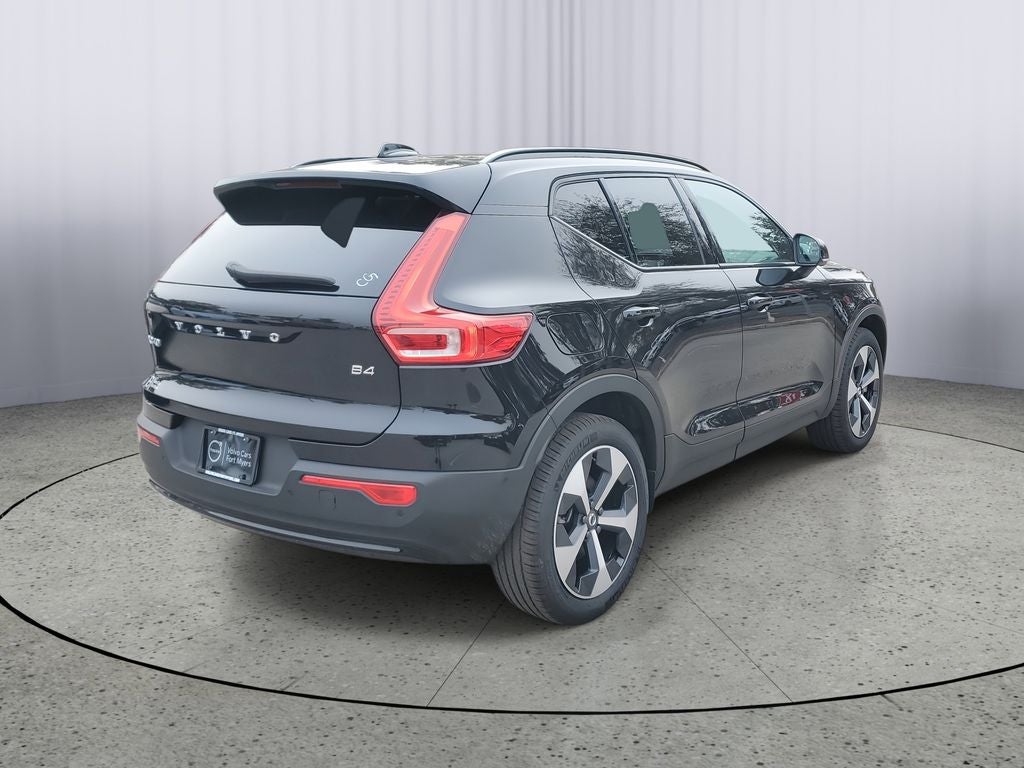 2026 Volvo XC40 Plus