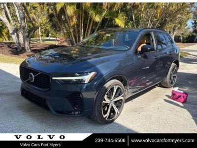 2023 Volvo XC60 Ultimate Dark Theme