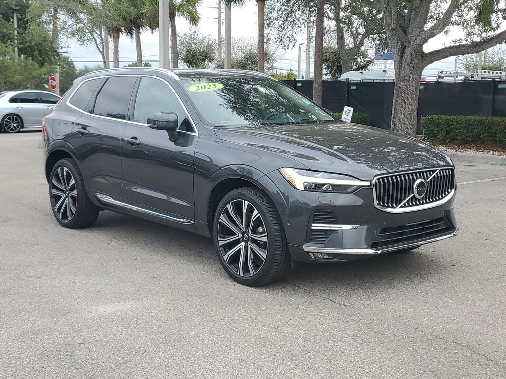 2023 Volvo XC60 Ultimate Bright Theme