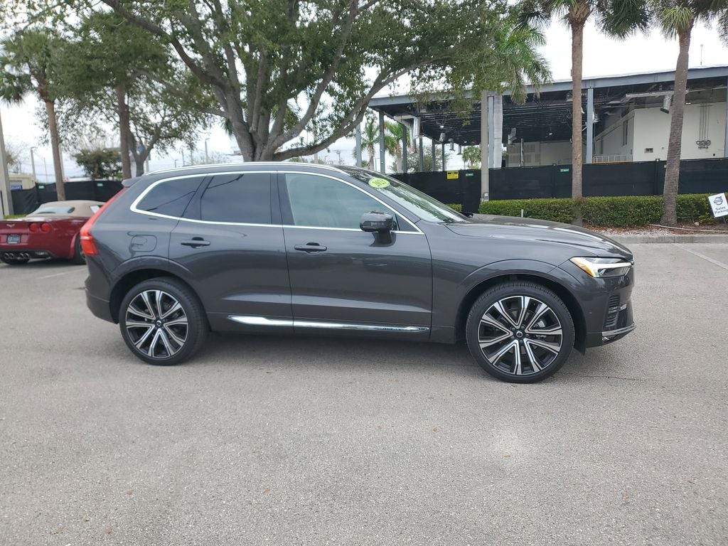 2023 Volvo XC60 Ultimate Bright Theme