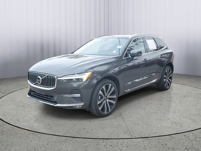 2023 Volvo XC60 Ultimate Bright Theme
