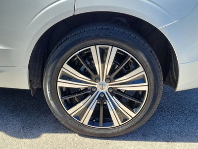 2023 Volvo XC60 Plus Bright Theme