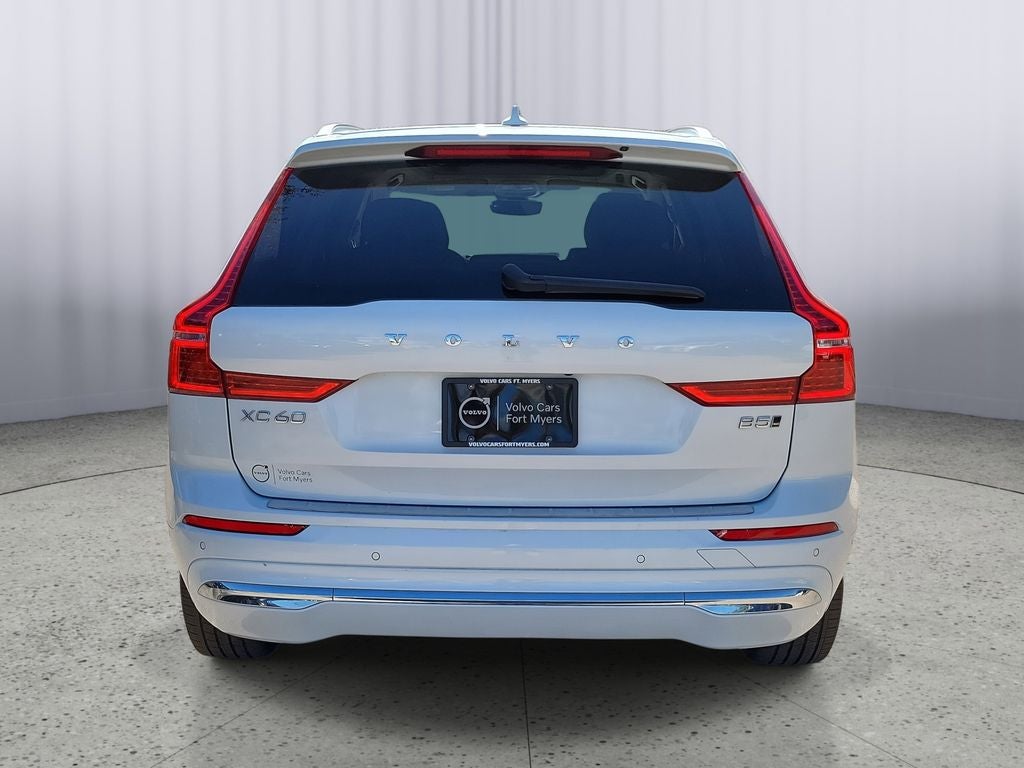2023 Volvo XC60 Plus Bright Theme