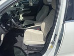 2024 Volvo XC40 Plus Bright Theme