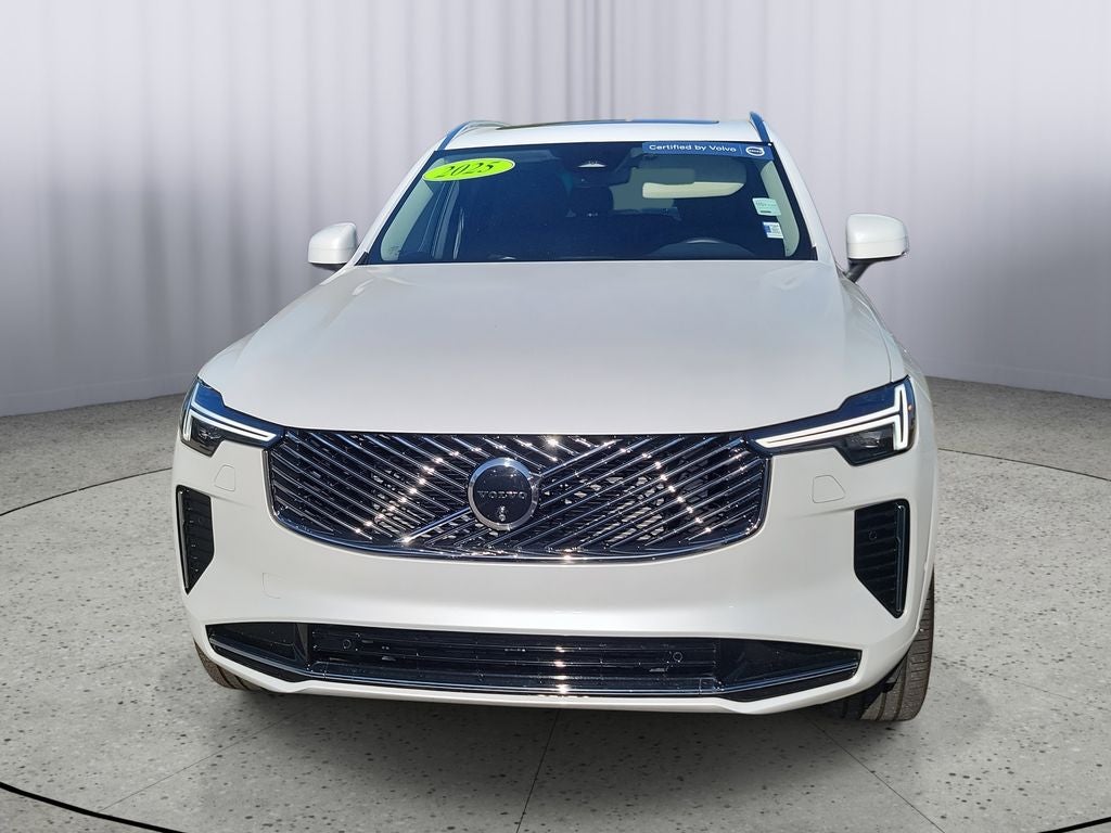 2025 Volvo XC90 Plus