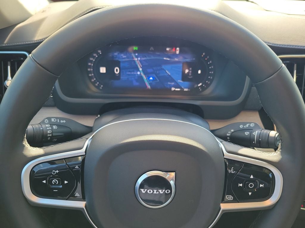 2025 Volvo XC90 Plus