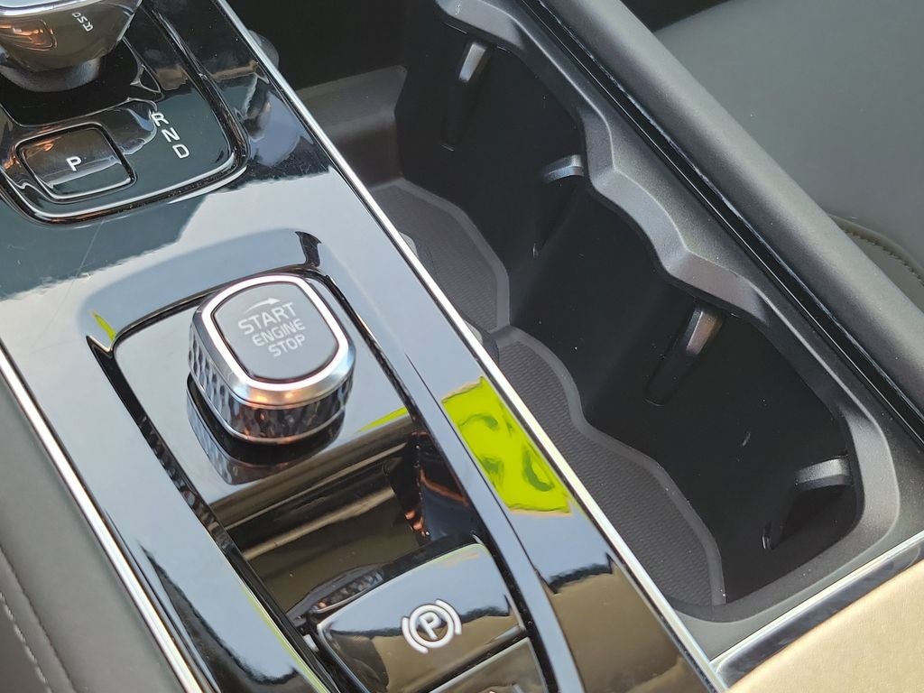 2025 Volvo XC90 Plus