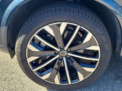 2025 Volvo XC90 Plus