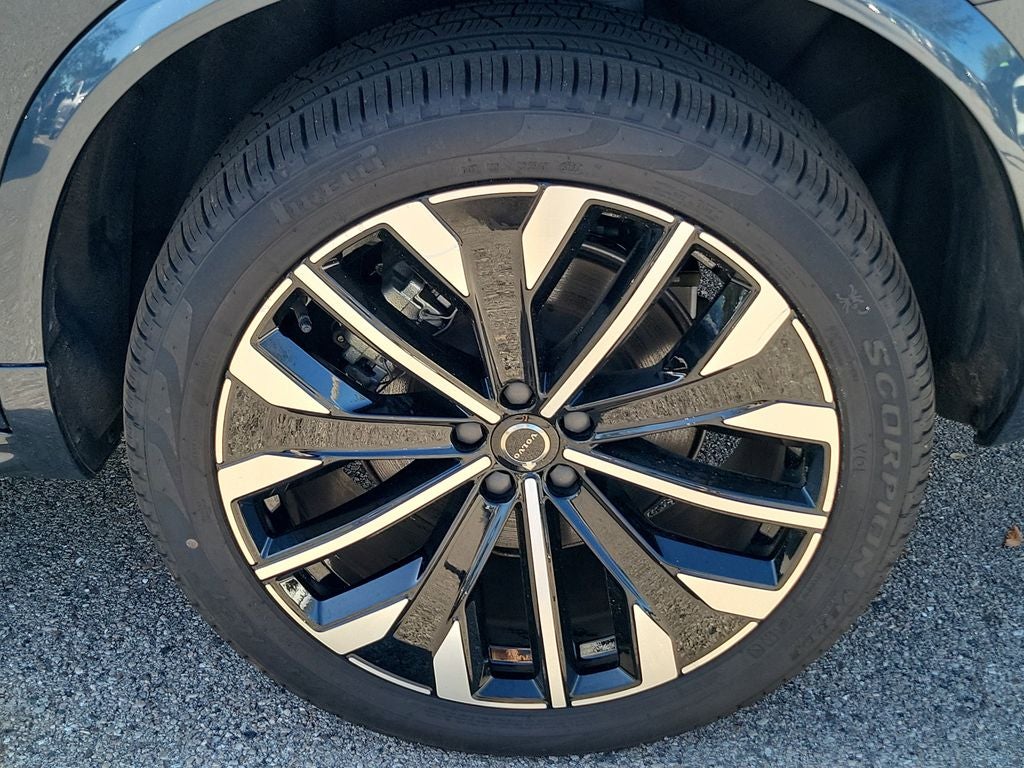 2025 Volvo XC90 Plus