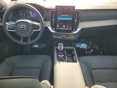 2025 Volvo XC90 Plus