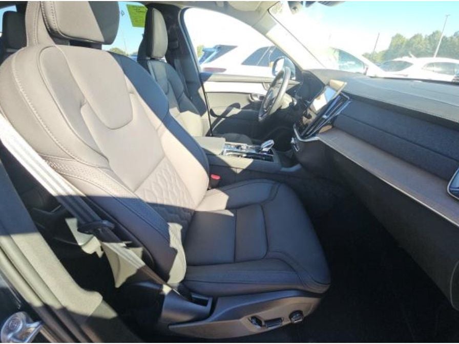 2025 Volvo XC90 Plus