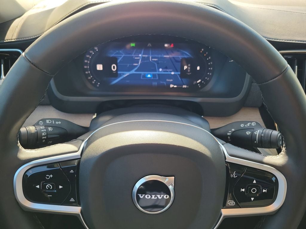 2025 Volvo XC90 Plus